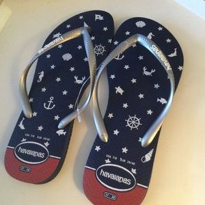 HAVAIANAS FLIP FLOPS BLUE SILVER RED BEACH NAUTICAL THEME WOMENS SIZE 7/8 NWOT